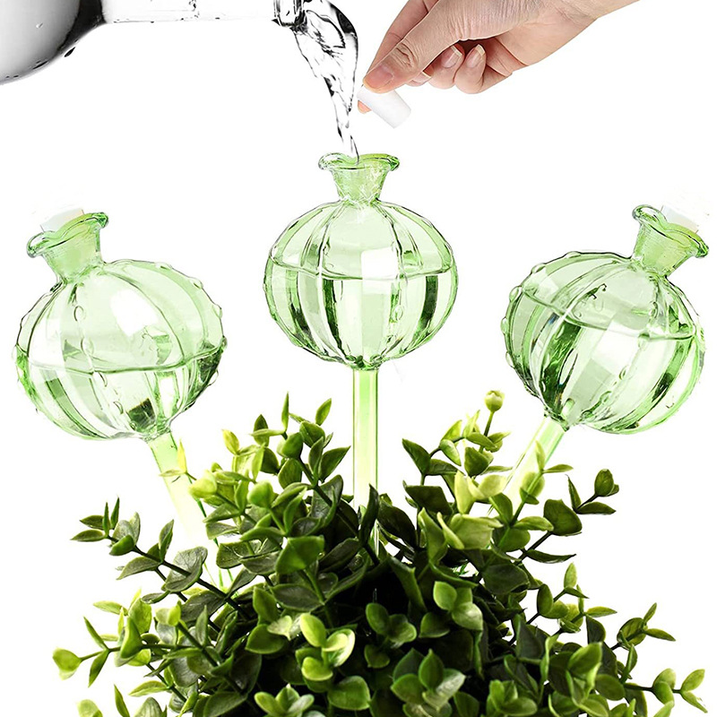 Urban Farming System - Automatyczne kule nawadniające do roślin z